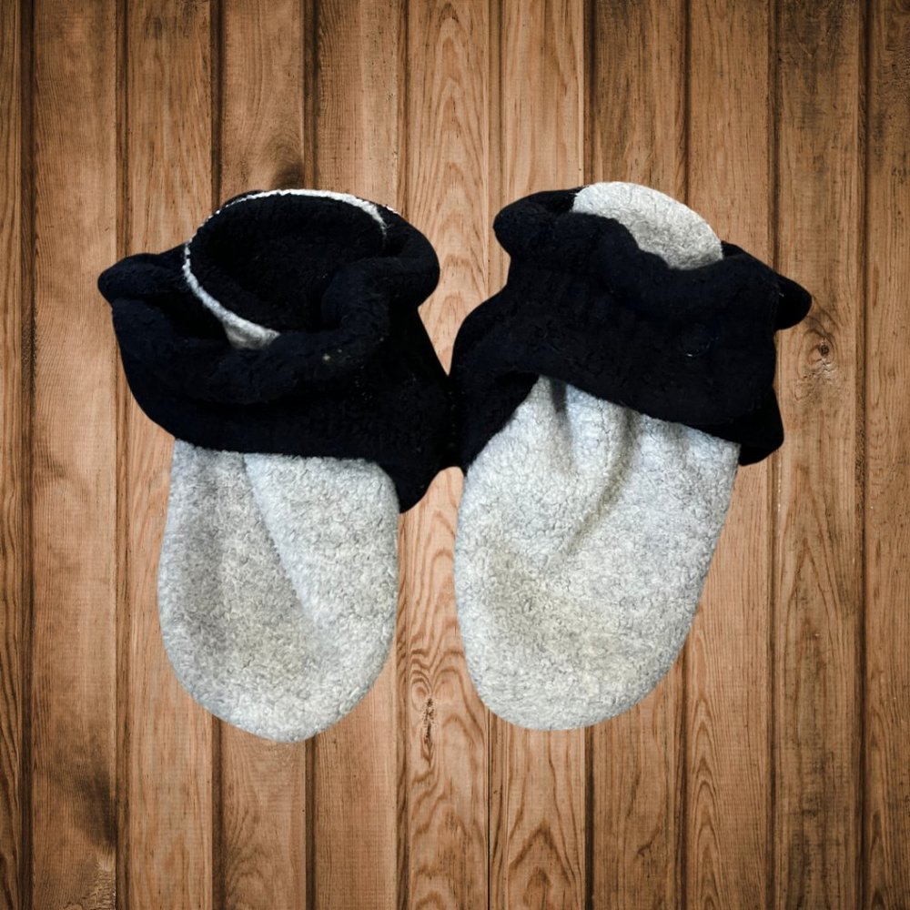 Zutano Fleece Gripper Baby Bootie (12 month)